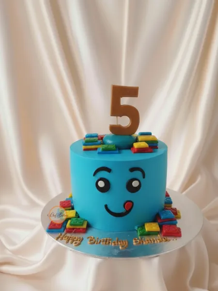 Smiley Face Cake with Building Blocks